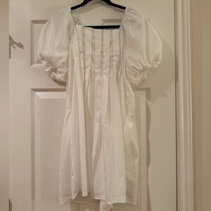 Elegant White Puff Sleeve Dress